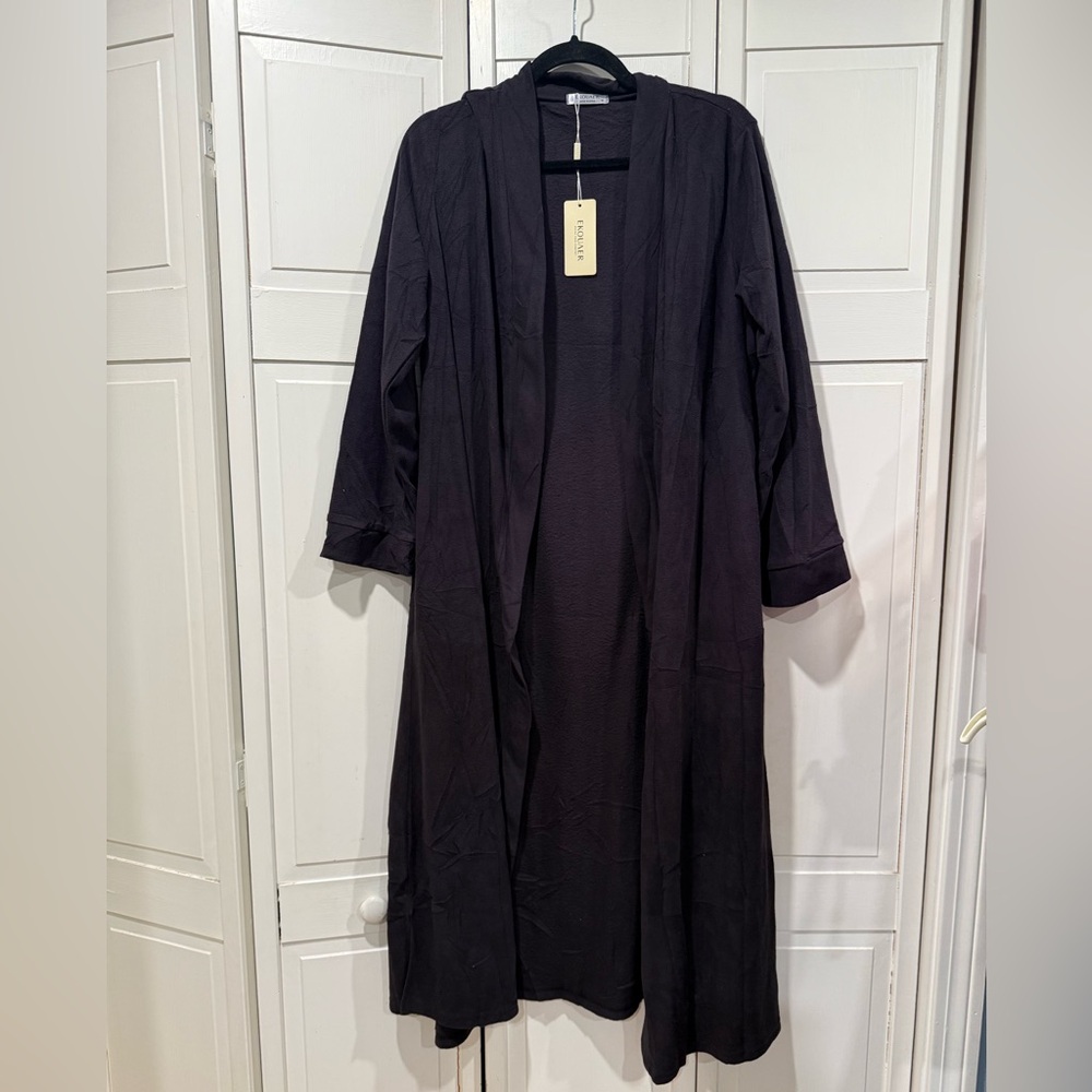 ROBE NWT size medium